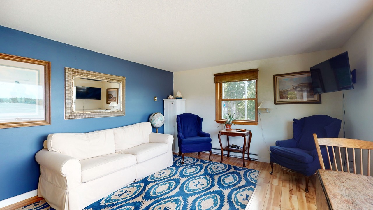 Photo of Livingroom in Tenants Harbor