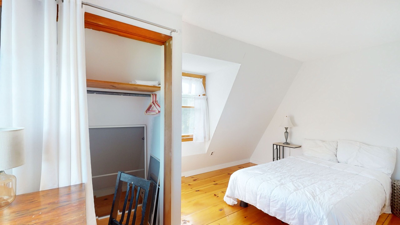 Photo of Bedroom in Tenants Harbor