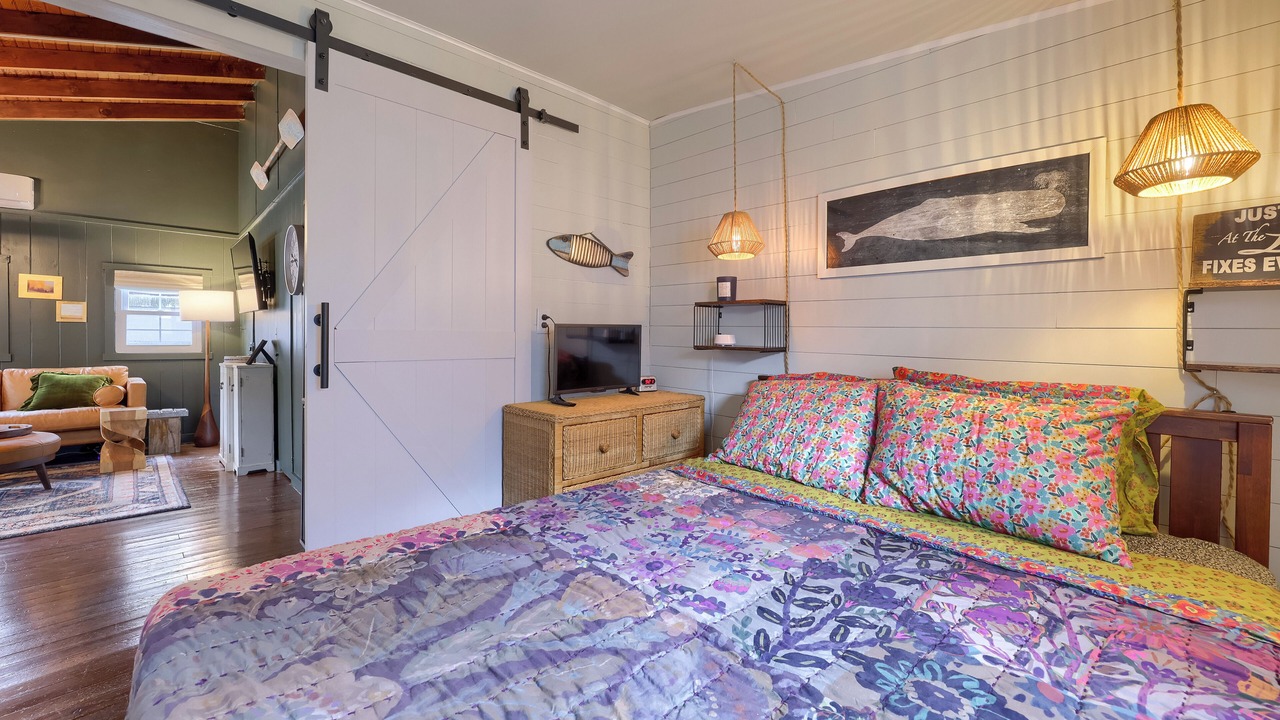Photo of Bedroom in Moon Lake Cottages