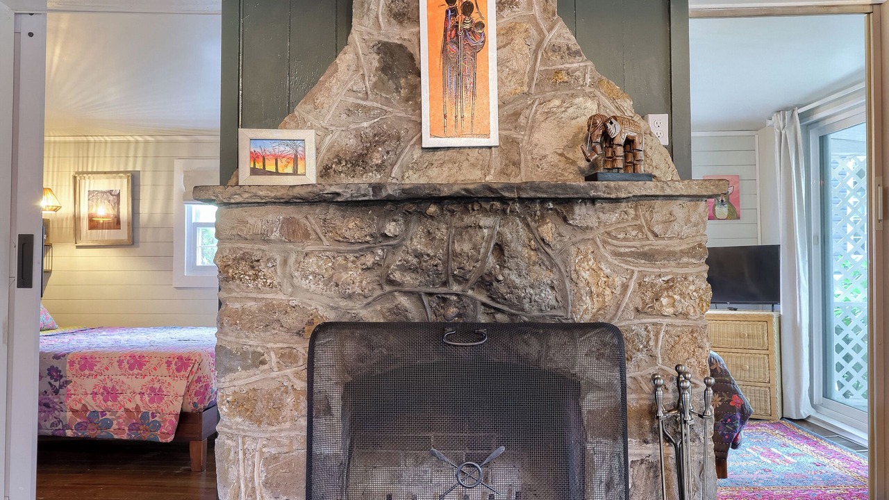 Photo of Bedroom in Moon Lake Cottages