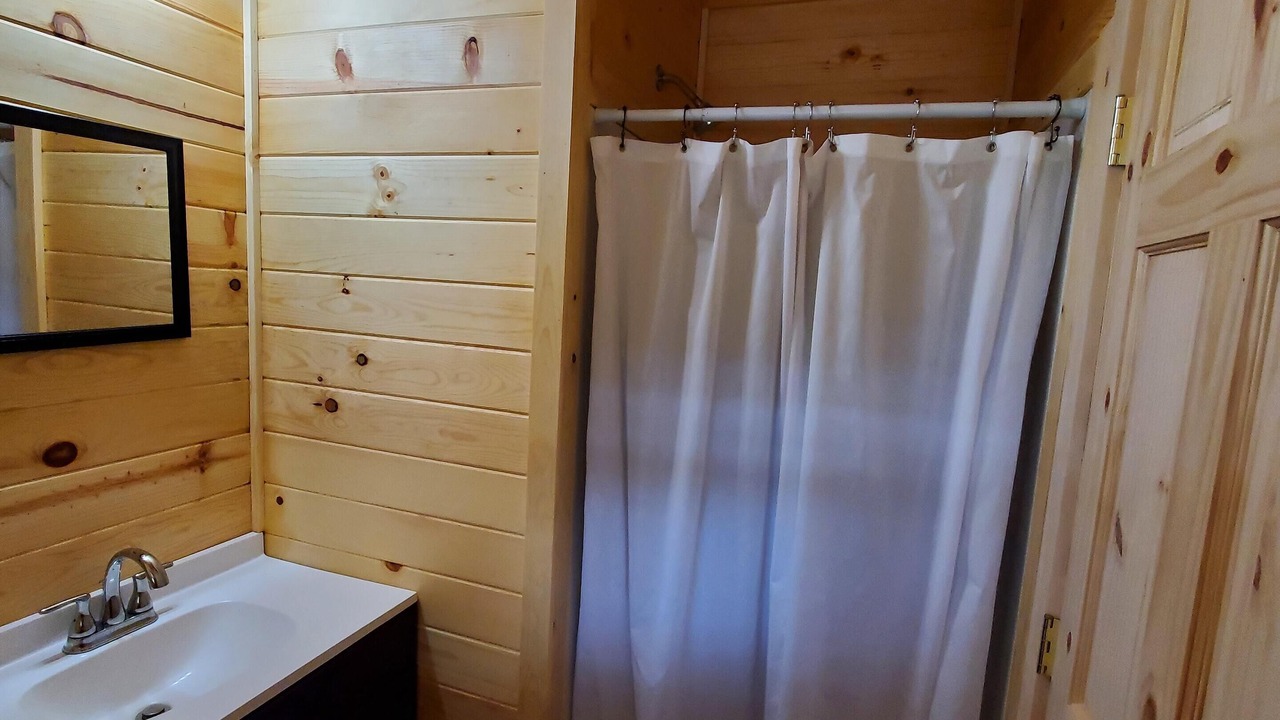 Photo of Bathroom in Gaines
