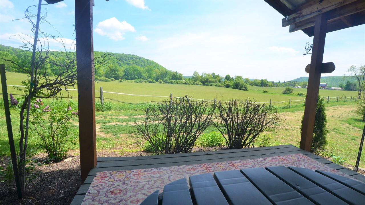 Photo of Patio Balcony in Caroline
