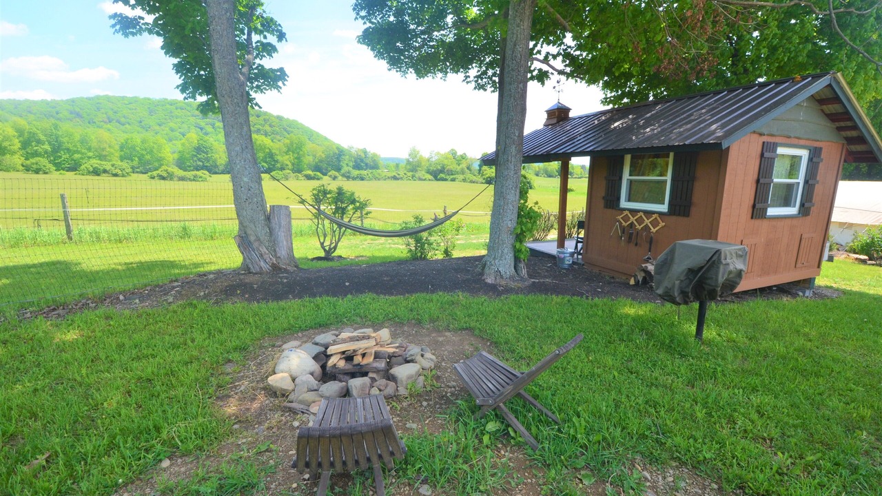 Photo of Outdoor in Caroline