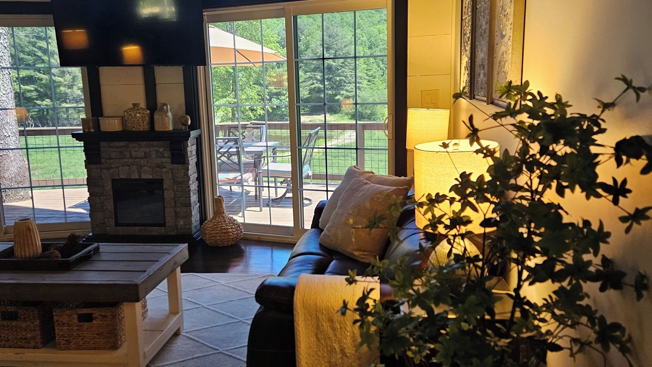 Photo of Livingroom in Cooperstown