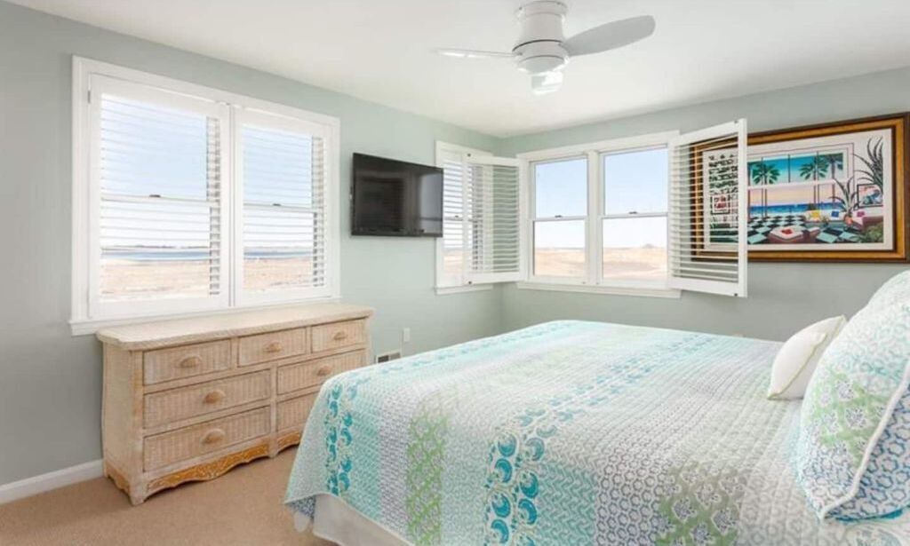 Photo of Bedroom in Newburyport