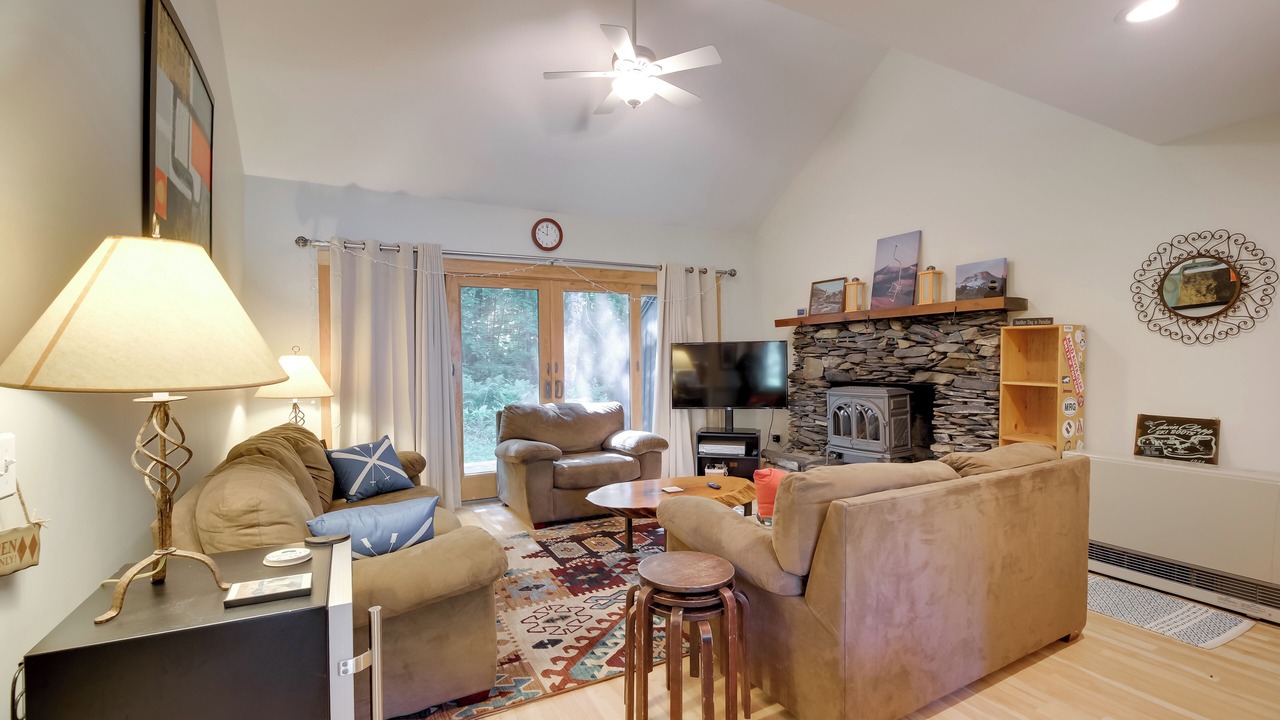 Photo of Livingroom in Waitsfield