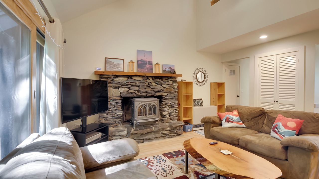 Photo of Livingroom in Waitsfield