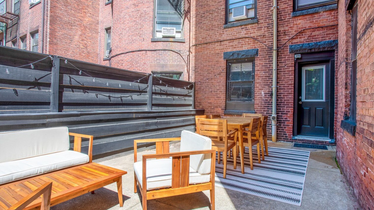 Photo of Outdoor in Back Bay West