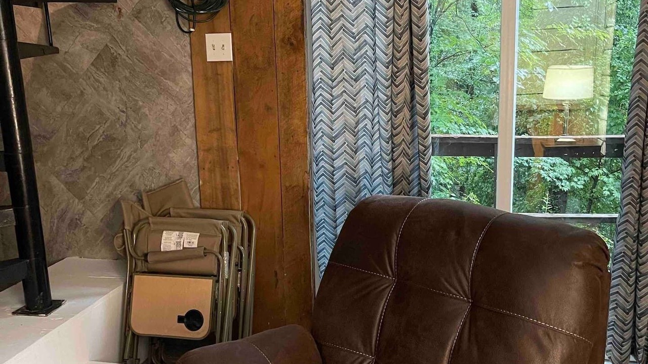 Photo of Livingroom in Charleston