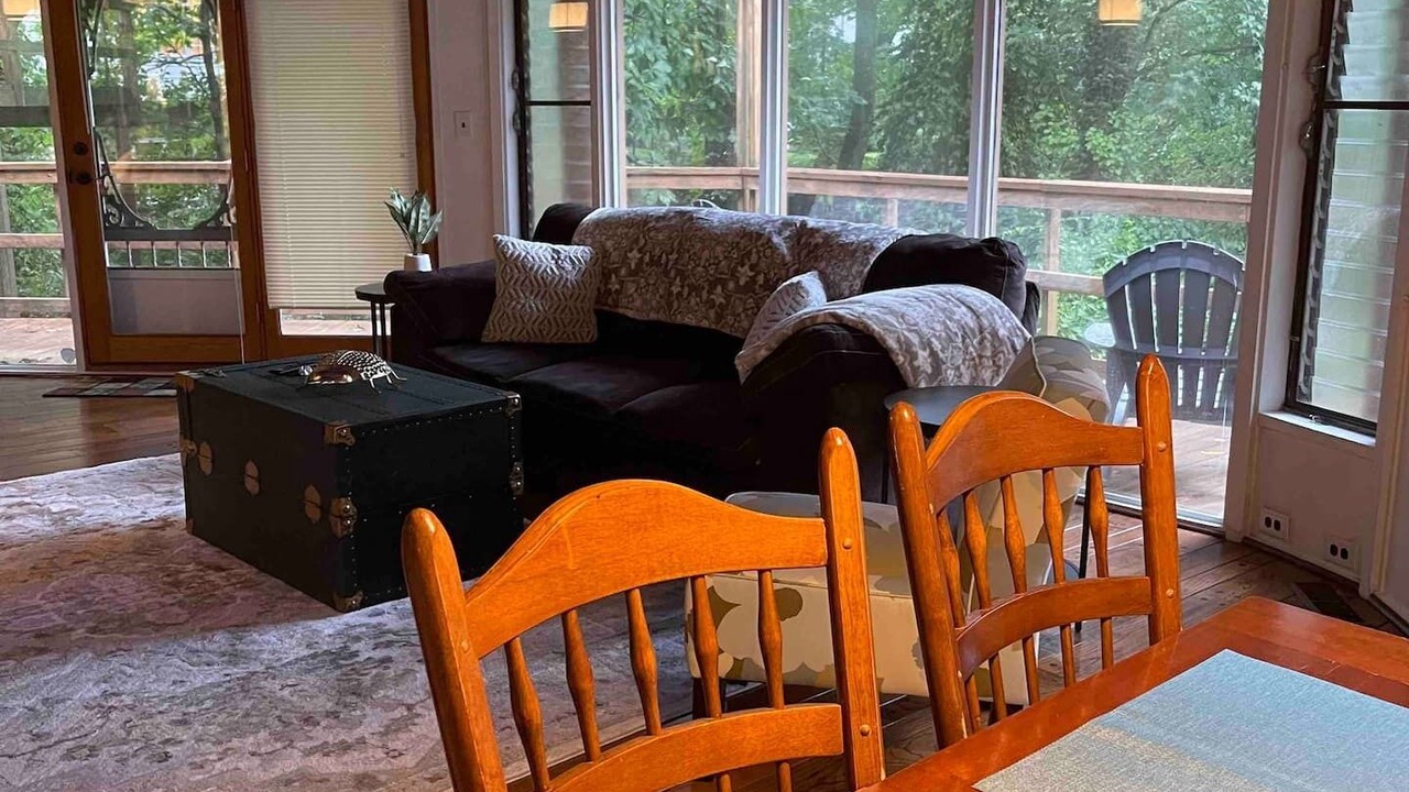 Photo of Livingroom in Charleston