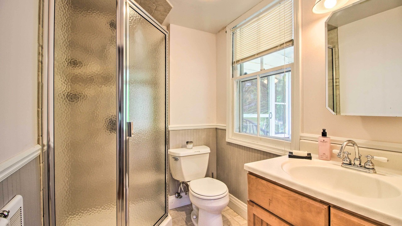 Photo of Bathroom in Skylark Beach