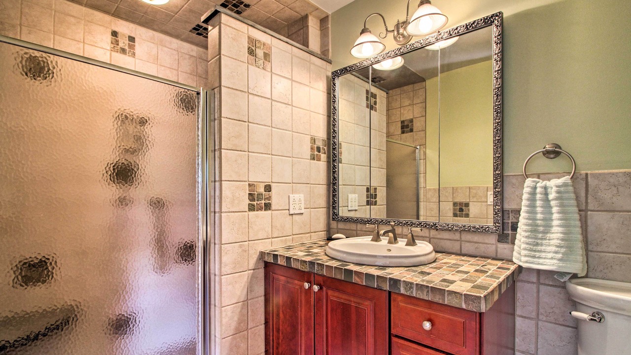 Photo of Bathroom in Skylark Beach