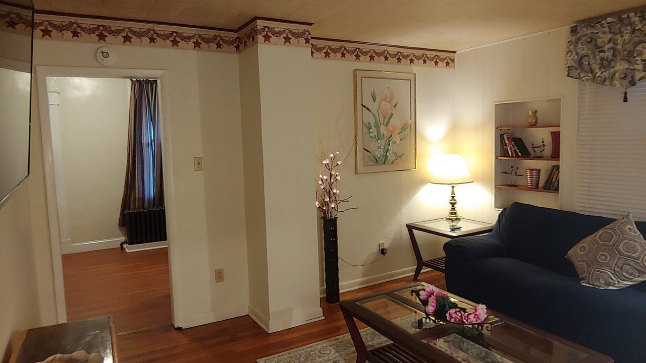 Photo of Livingroom in Midland