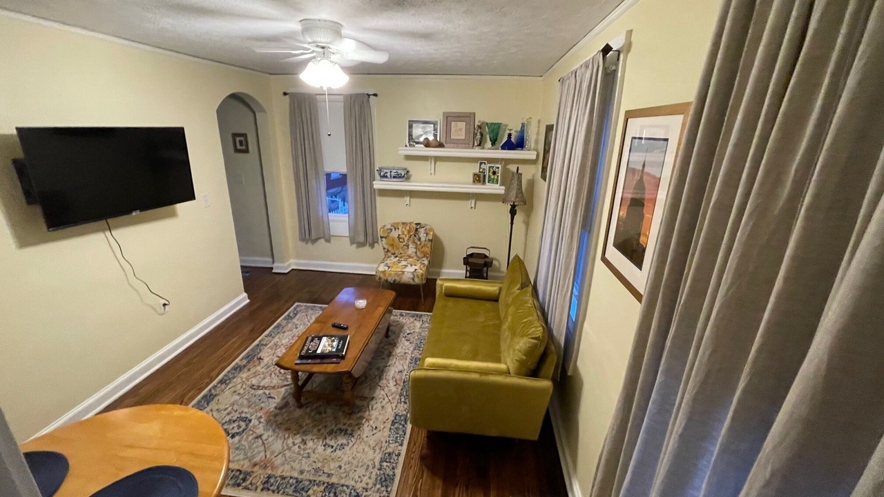 Photo of Livingroom in Charleston