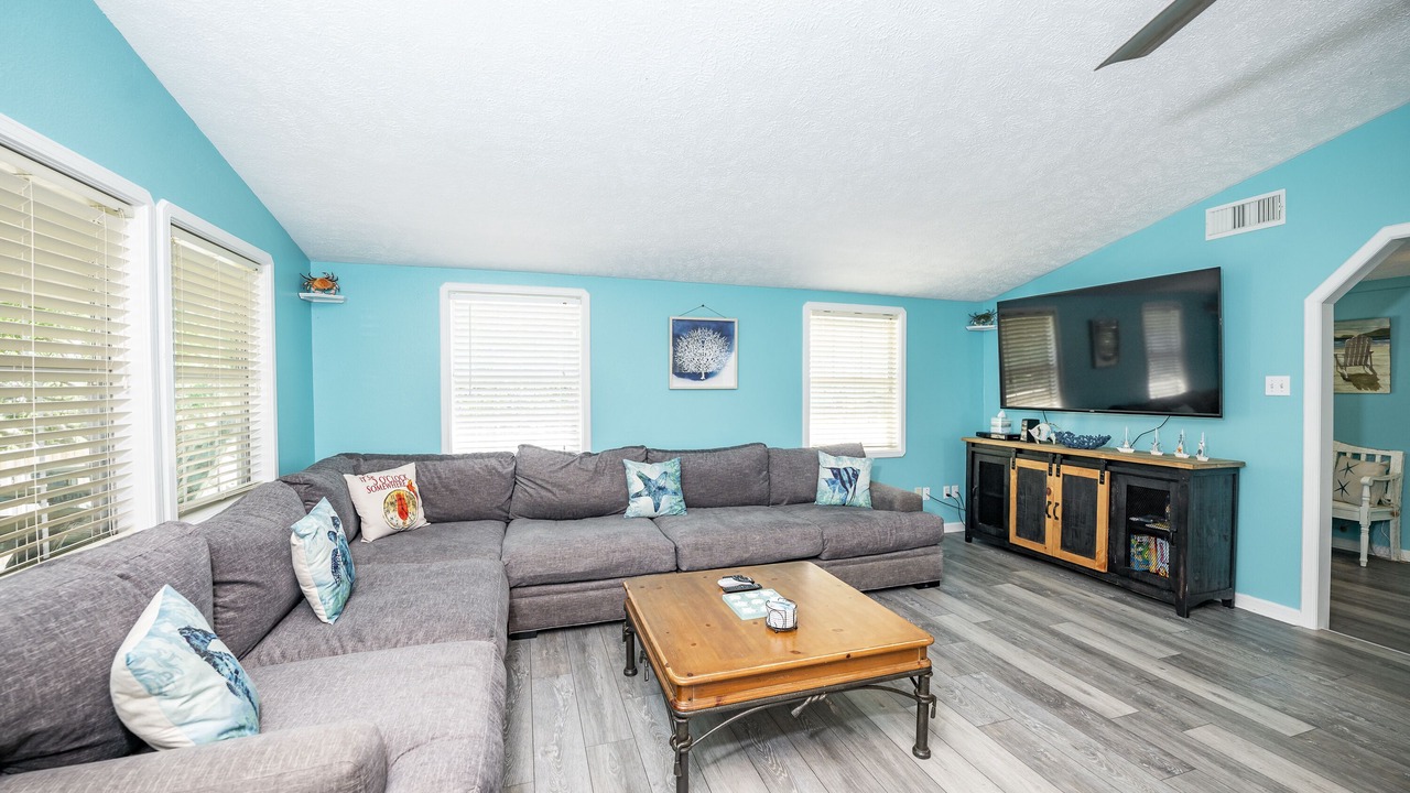 Photo of Livingroom in Cedar Lane