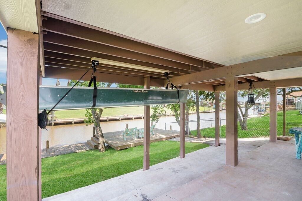 Photo of Patio Balcony in Cedar Lane