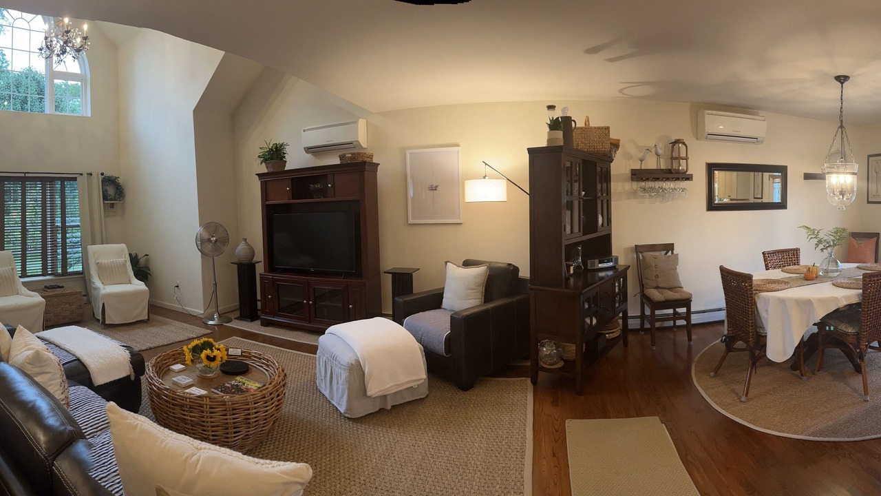 Photo of Livingroom in Rhinebeck