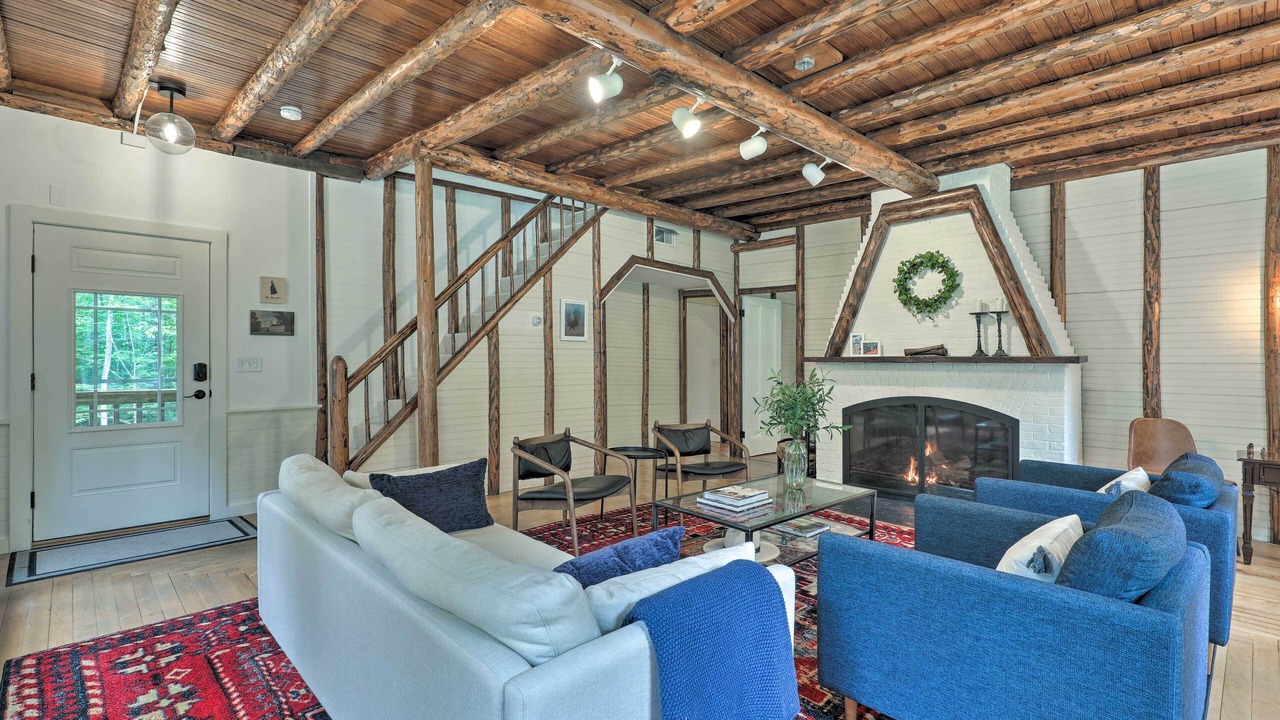 Photo of Livingroom in Jaffrey