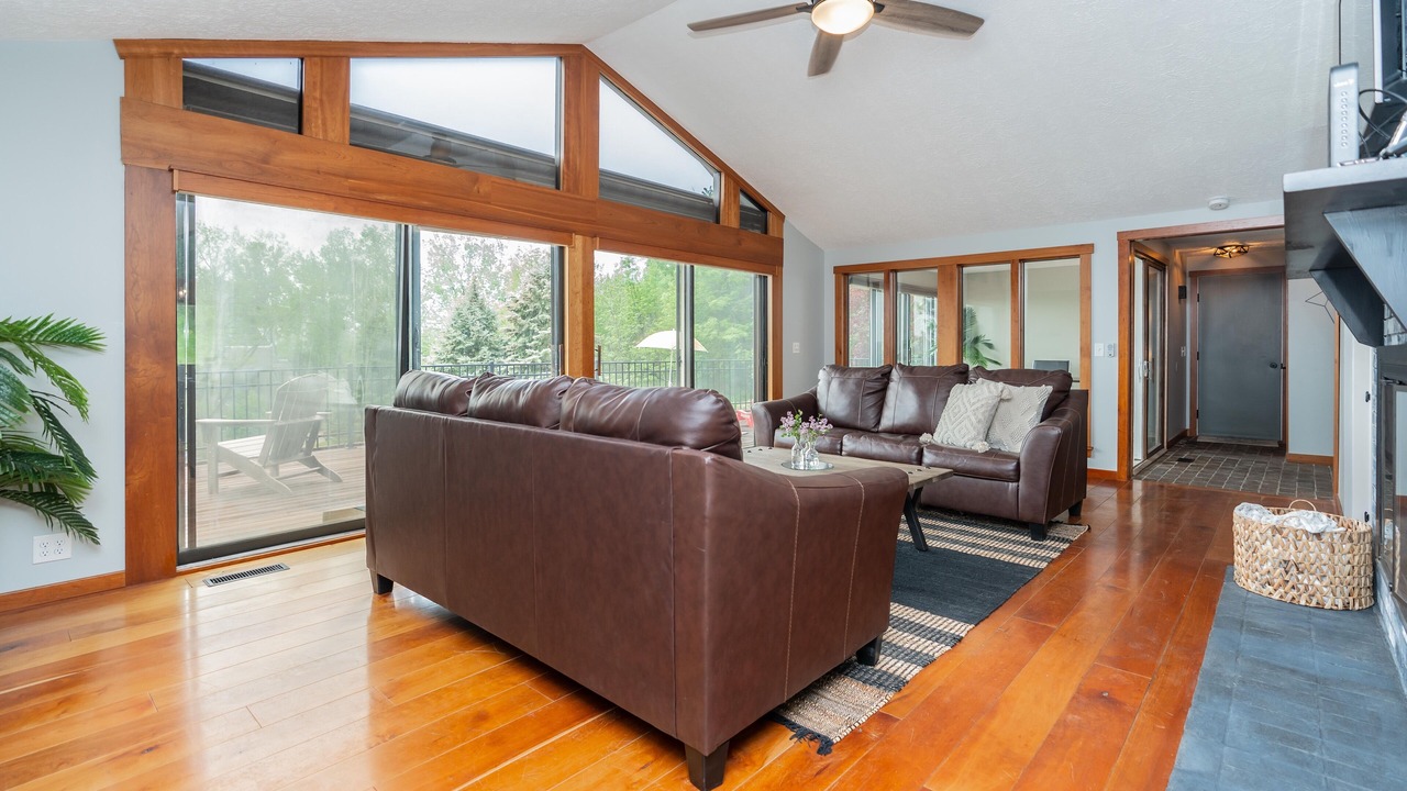 Photo of Livingroom in Canandaigua