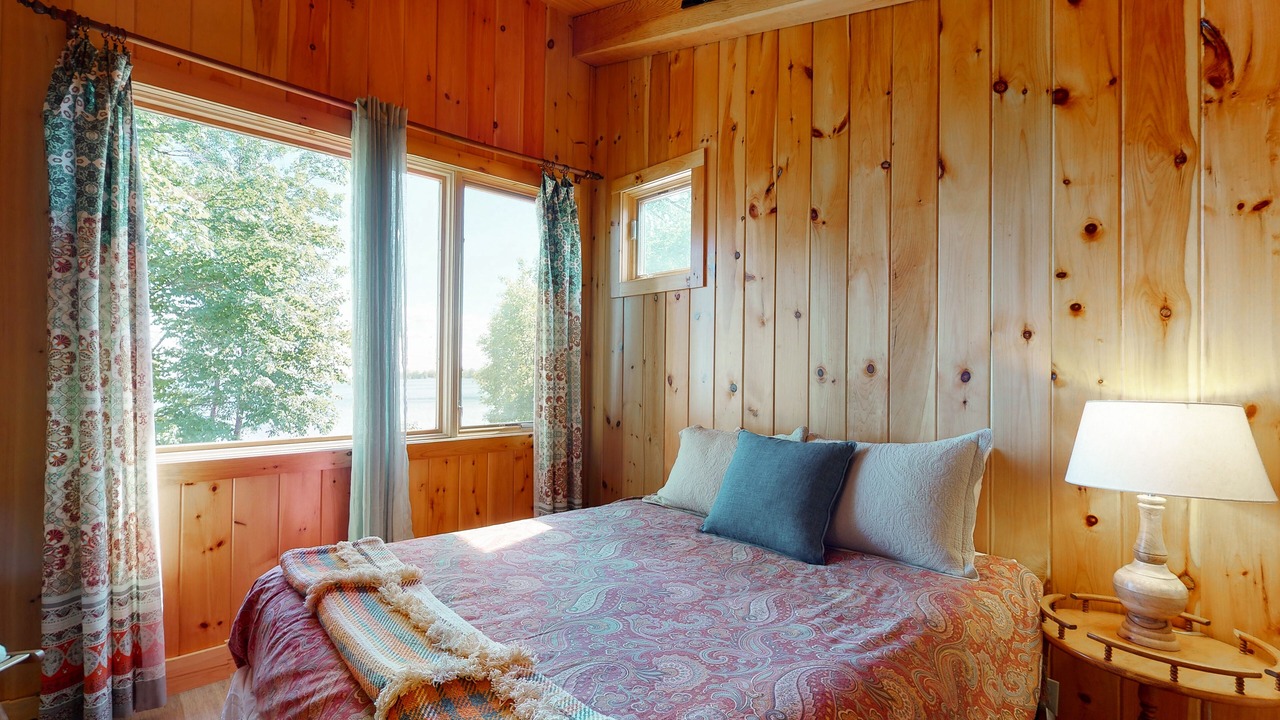 Photo of Bedroom in North Hero