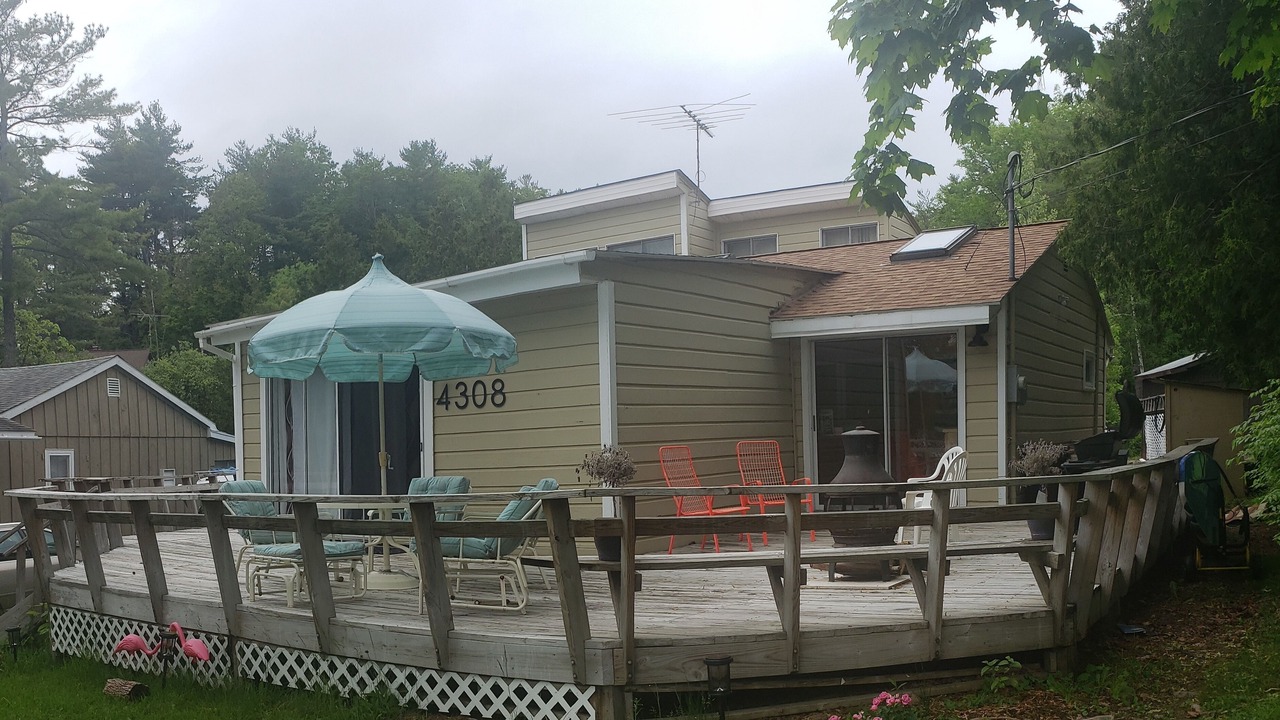 Photo of Outdoor in Putnam Station