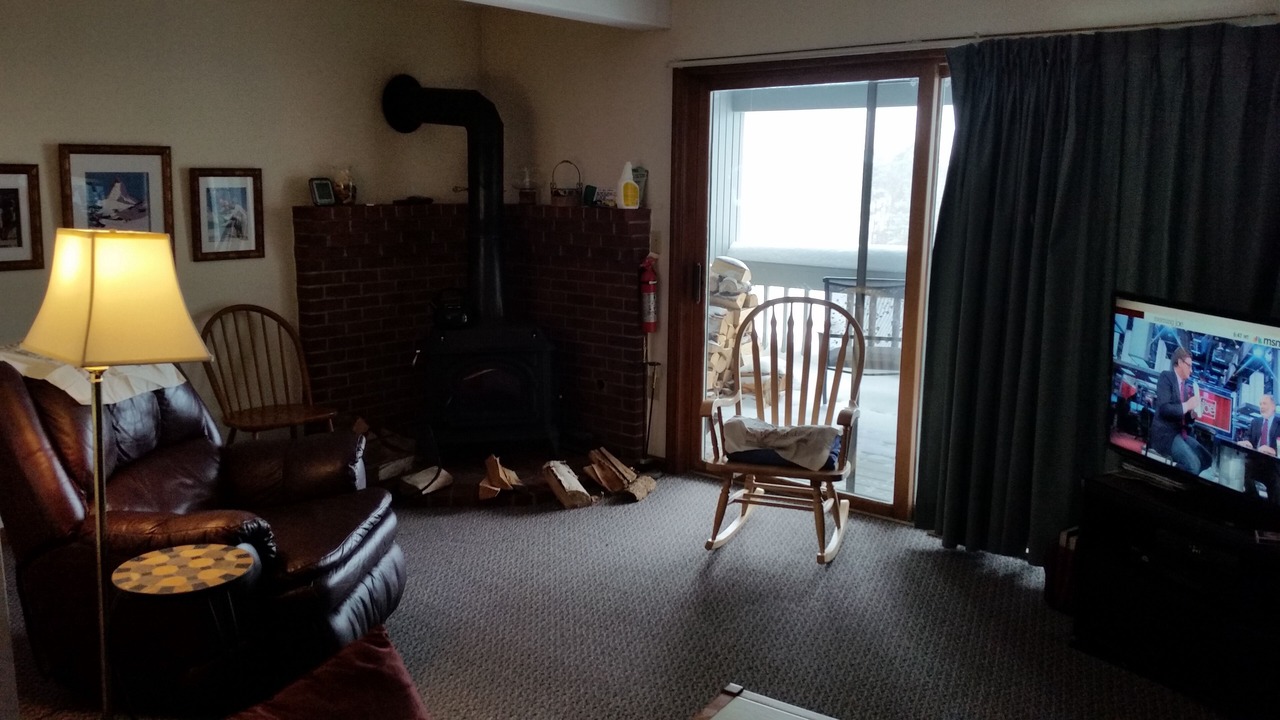 Photo of Livingroom in East Burke