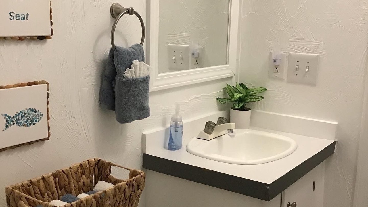 Photo of Bathroom in Bellepoint