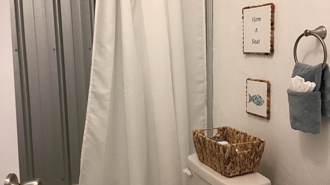 Photo of Bathroom in Bellepoint