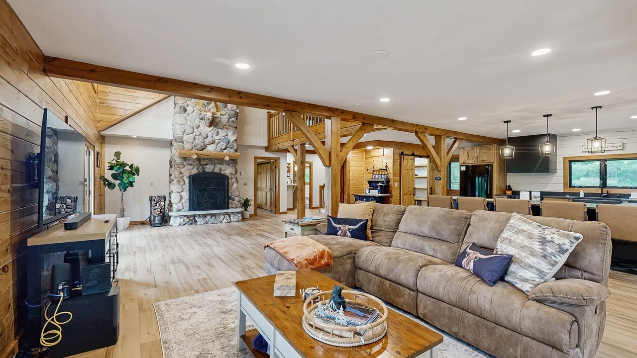 Photo of Livingroom in Silver Lake