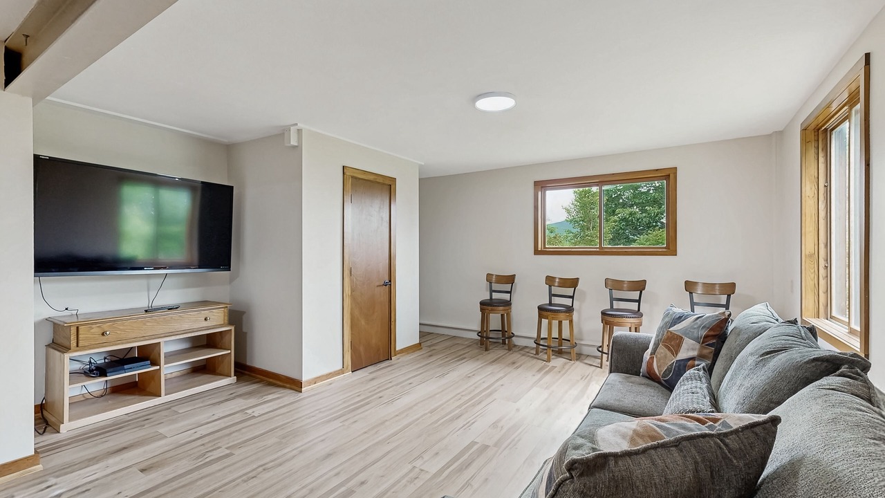 Photo of Livingroom in Silver Lake