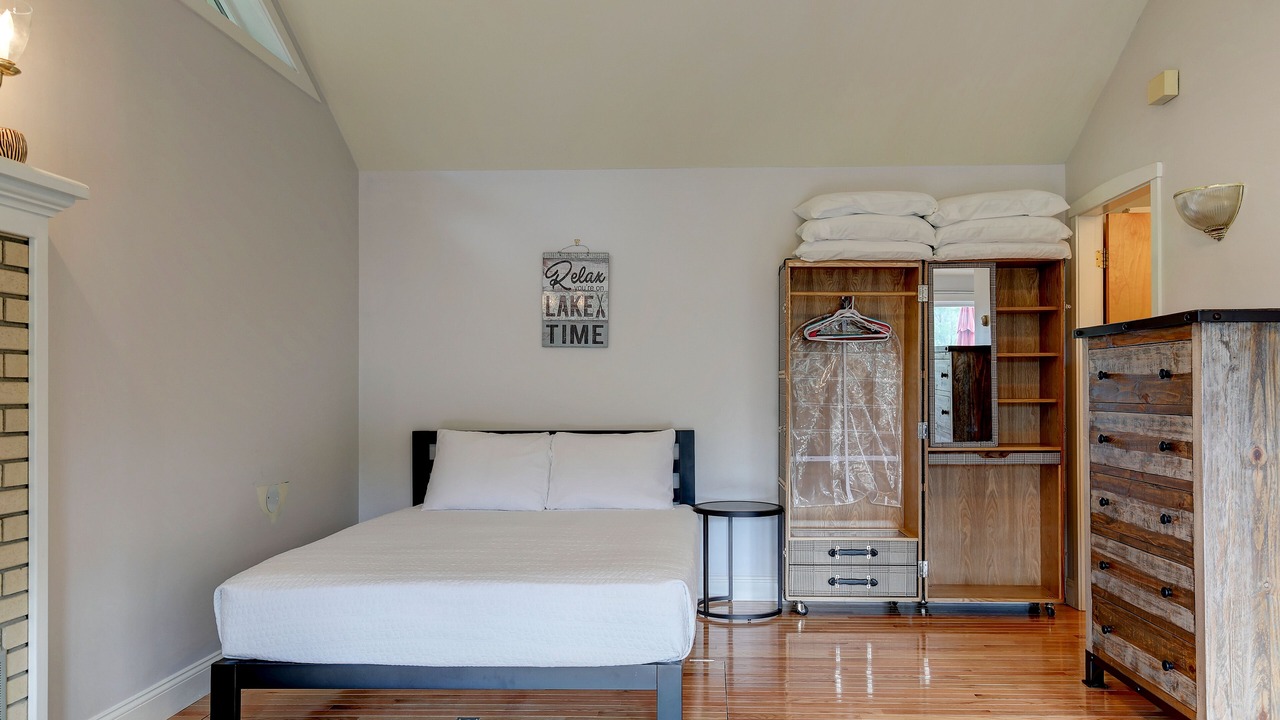 Photo of Bedroom in Sanbornville