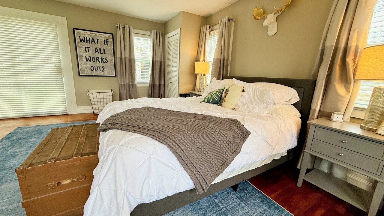 Photo of Bedroom in Dayville