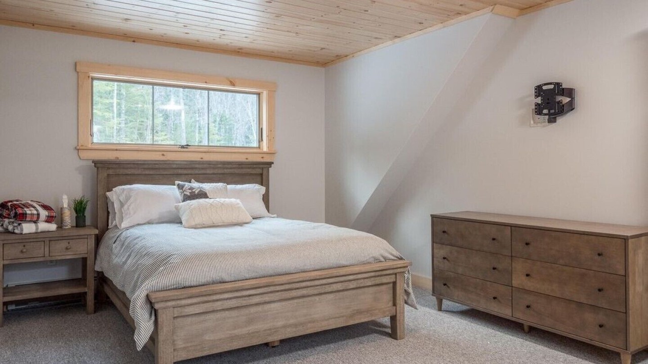 Photo of Bedroom in Bethel