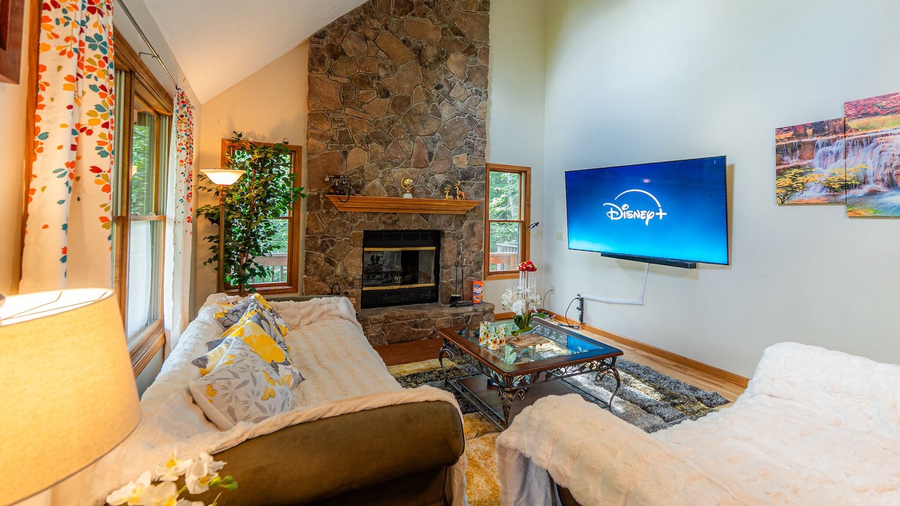 Photo of Livingroom in Davis