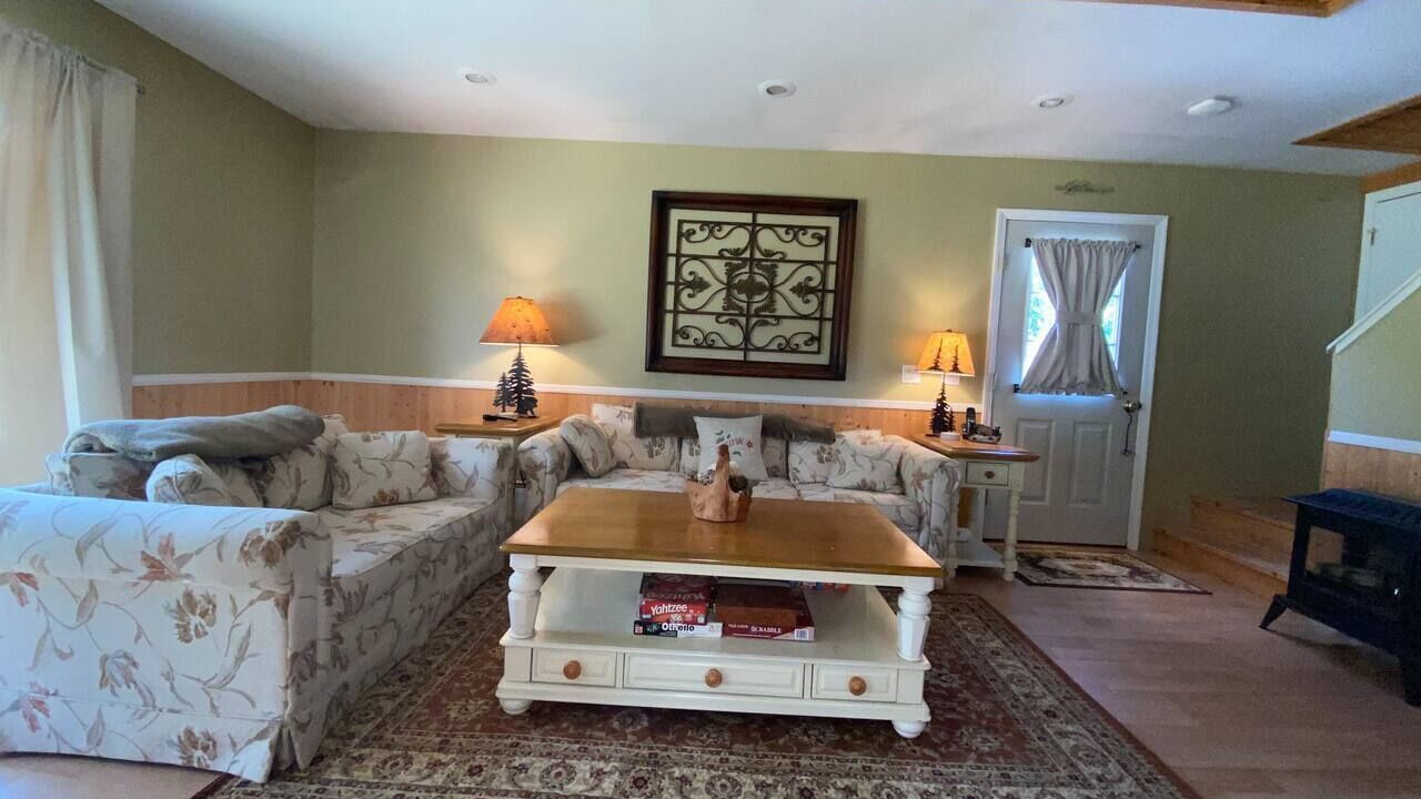 Photo of Livingroom in Johnsburg