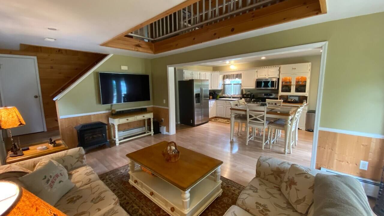 Photo of Livingroom in Johnsburg