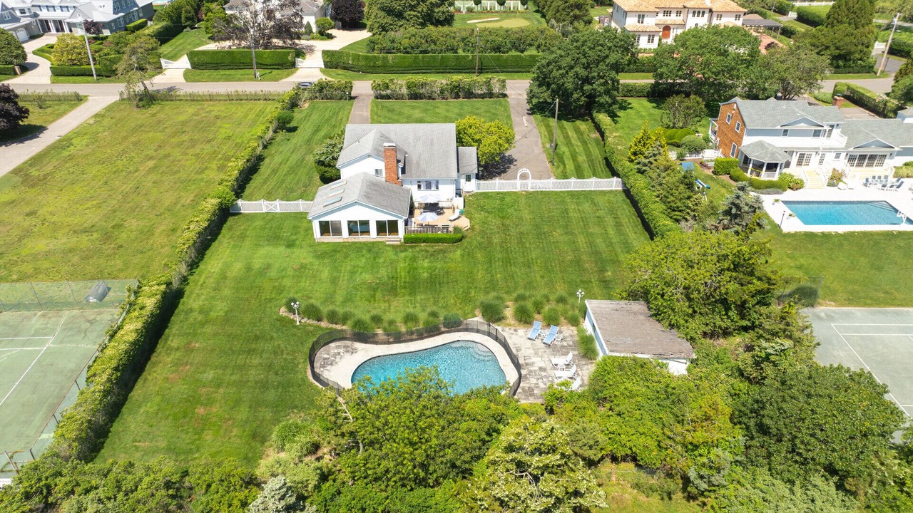 Photo of Outdoor in Westhampton Beach