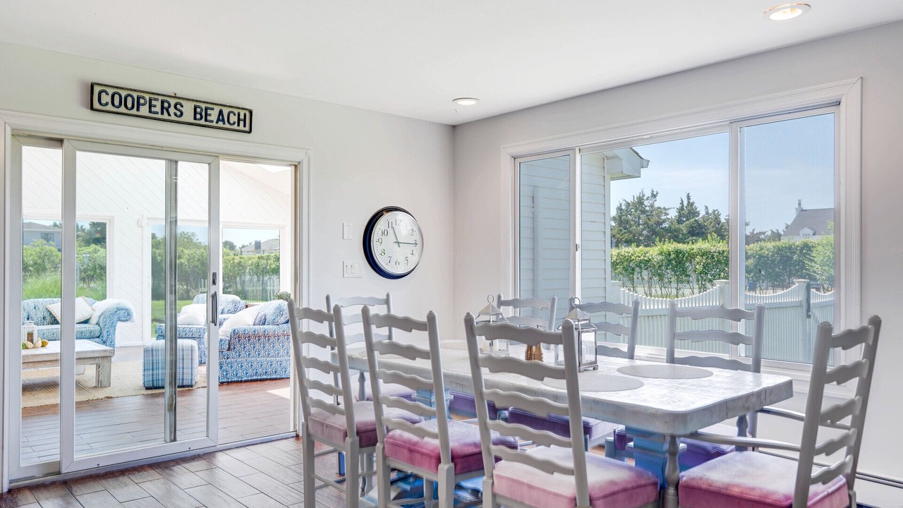 Photo of Livingroom in Westhampton Beach