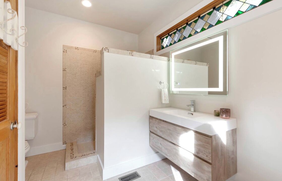 Photo of Bathroom in East Hampton North