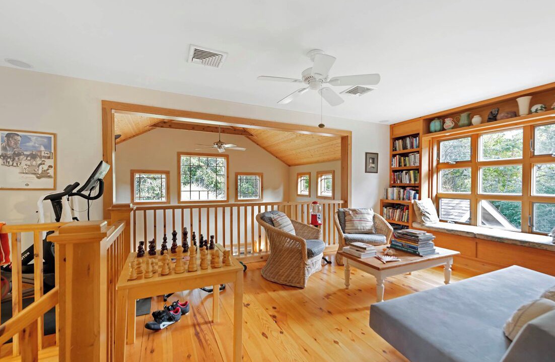 Photo of Others in East Hampton North