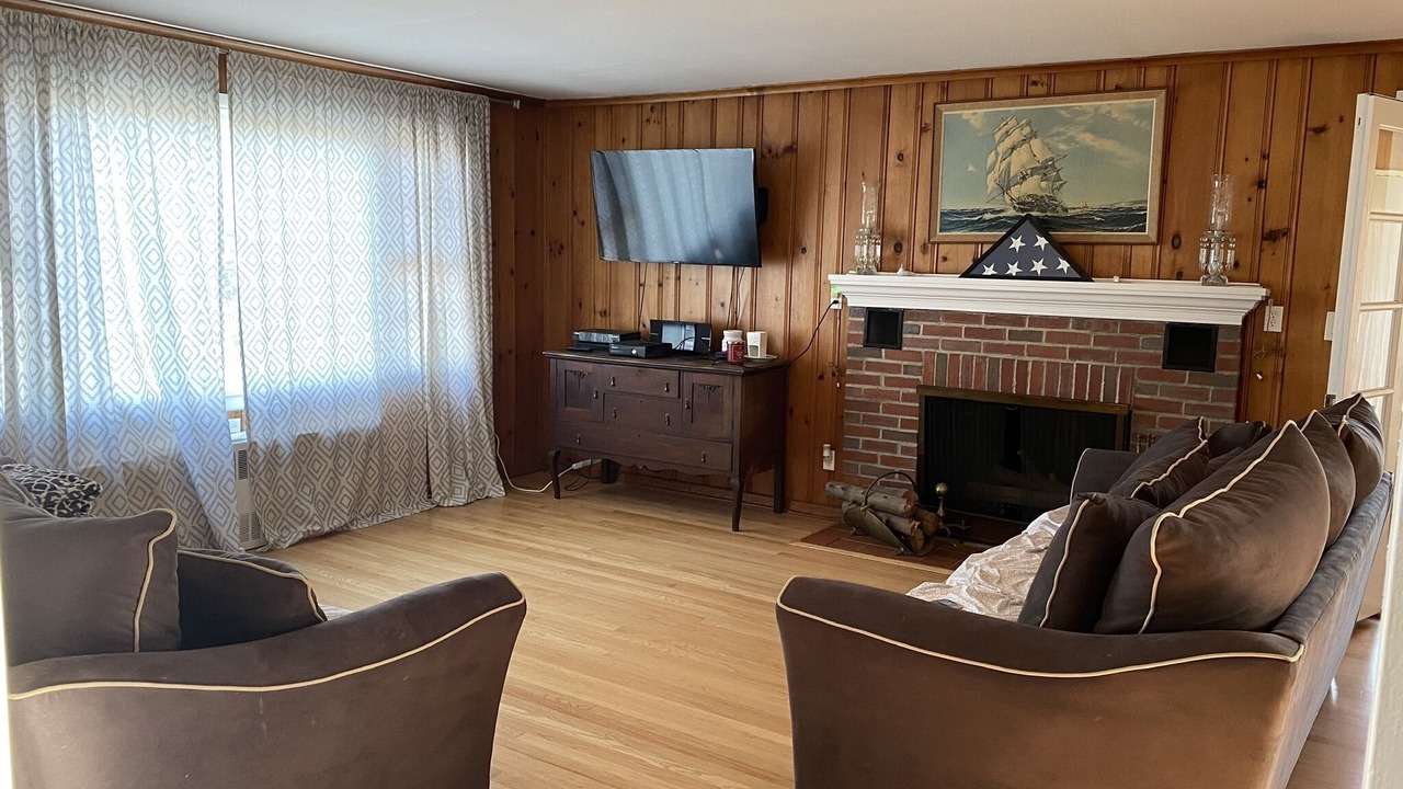 Photo of Livingroom in Montauk