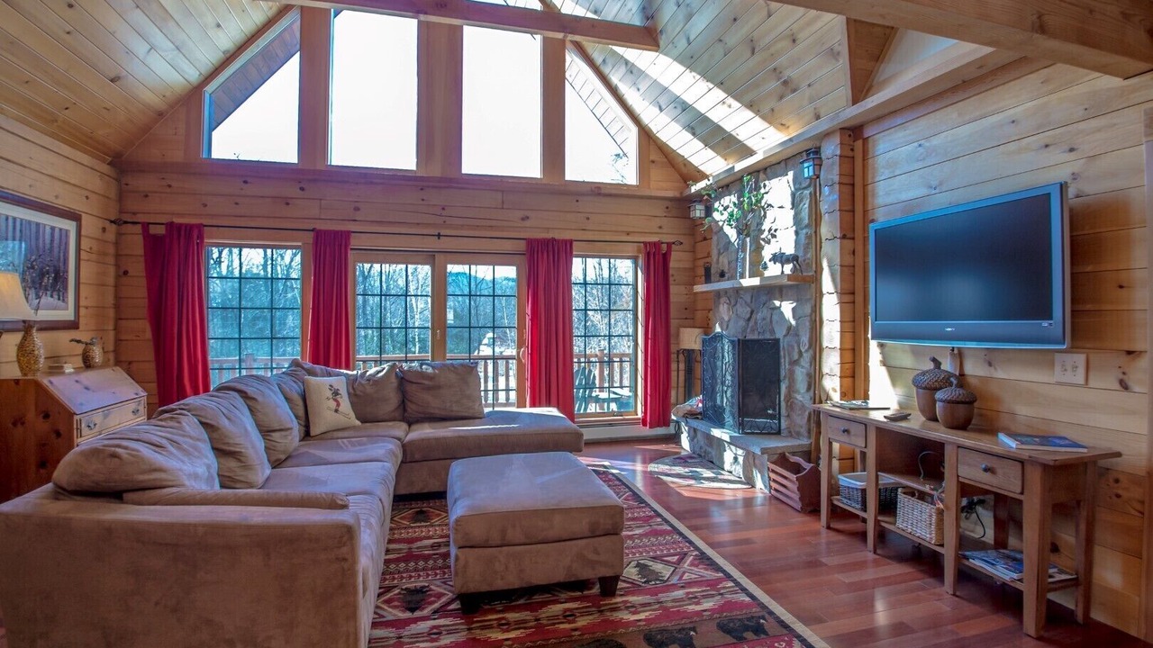Photo of Livingroom in Intervale