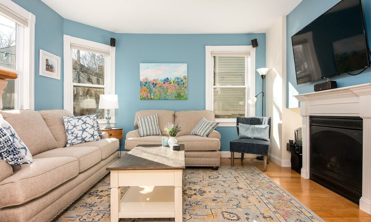 Photo of Livingroom in Newburyport