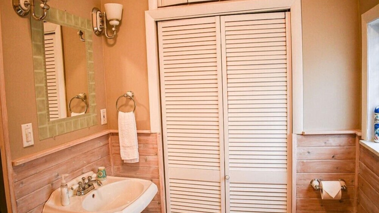 Photo of Bathroom in Goshen