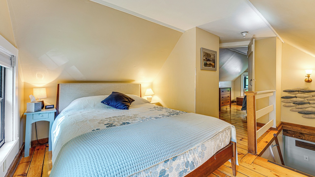 Photo of Bedroom in Boothbay Harbor