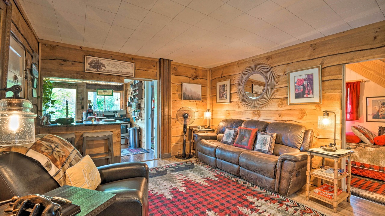 Photo of Livingroom in The Glen