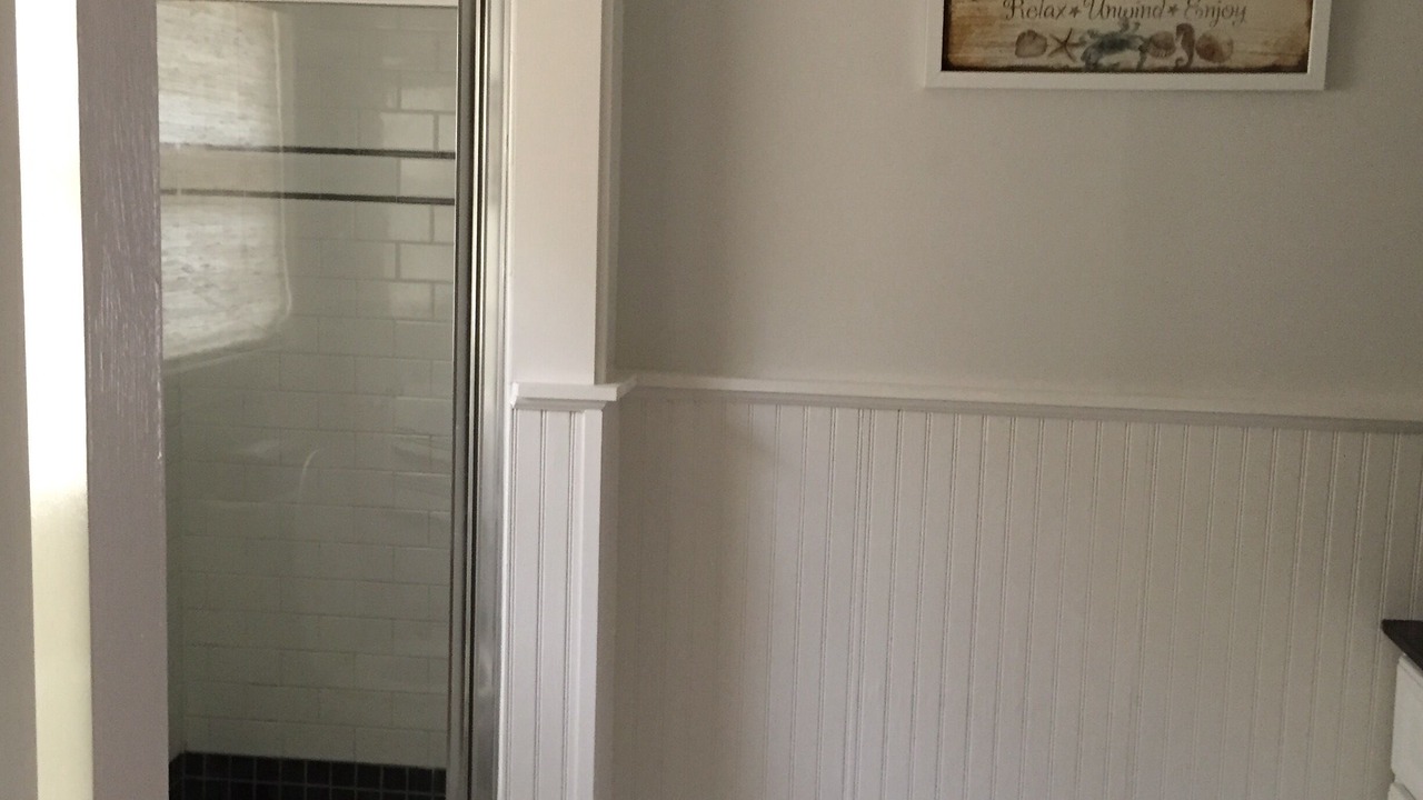 Photo of Bathroom in Wainscott Woods