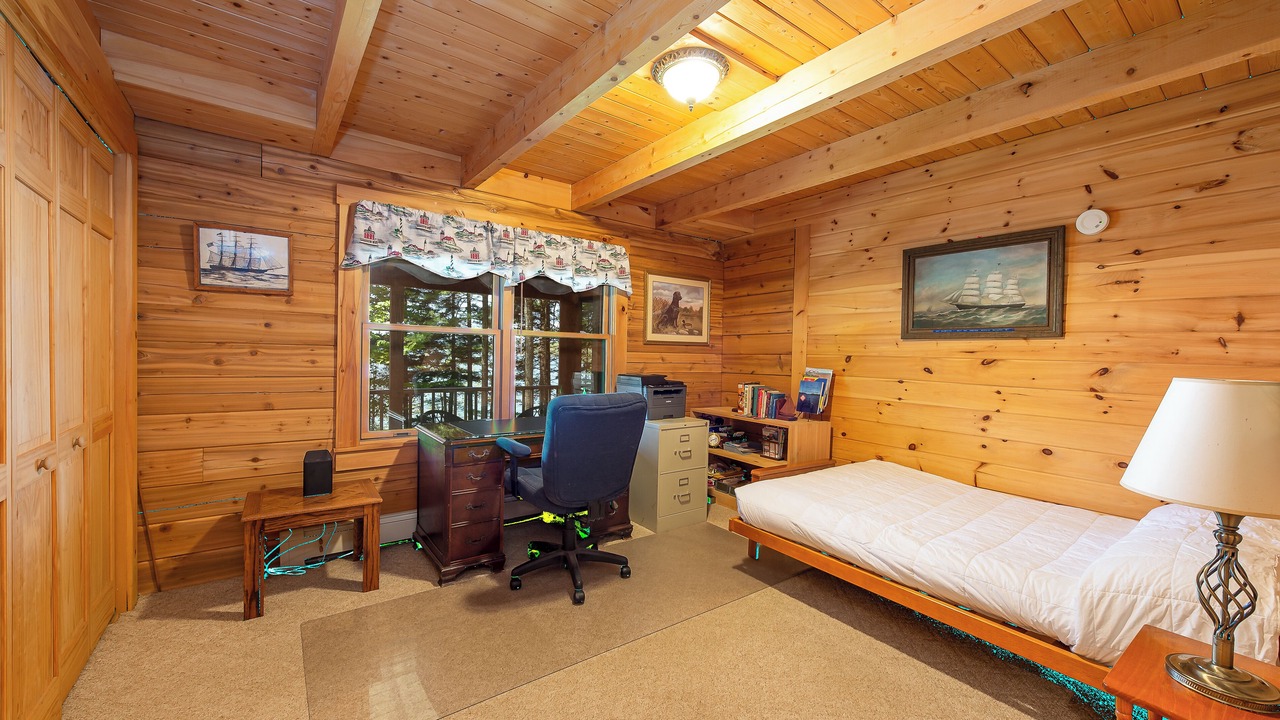 Photo of Bedroom in Harpswell