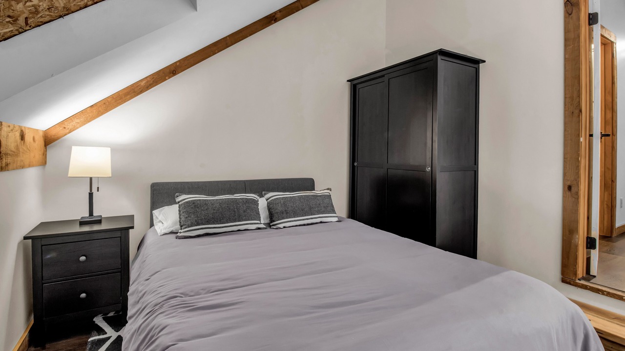 Photo of Bedroom in Ellicottville