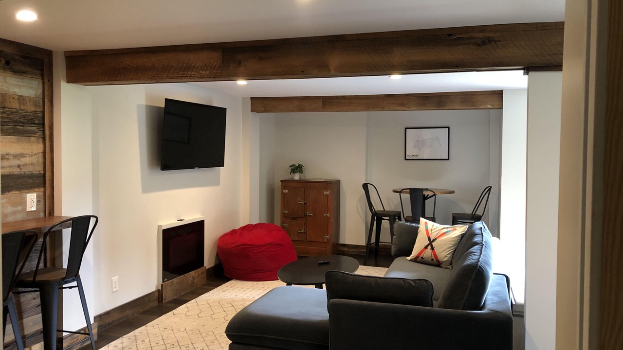 Photo of Livingroom in Ellicottville